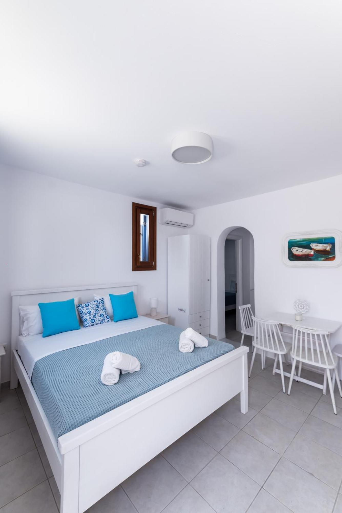 Olive Tree Mykonos Town Semi-Basement Apartment エクステリア 写真